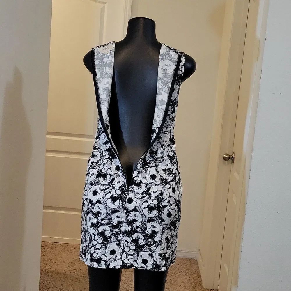 ANNE TAYLOR LOFT SLEEVELESS RUFFLE ROUNDNECK ZIPPER CLOSURE MINI DRESS - Picture 13 of 16